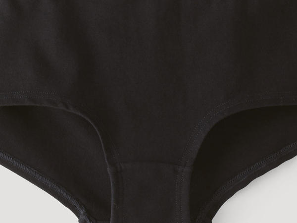 Low-cut panties made from organic cotton