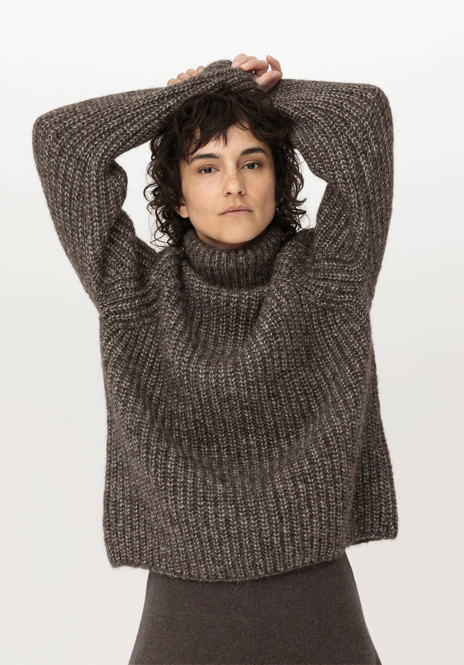 Alpaca turtleneck sweater with organic cotton
