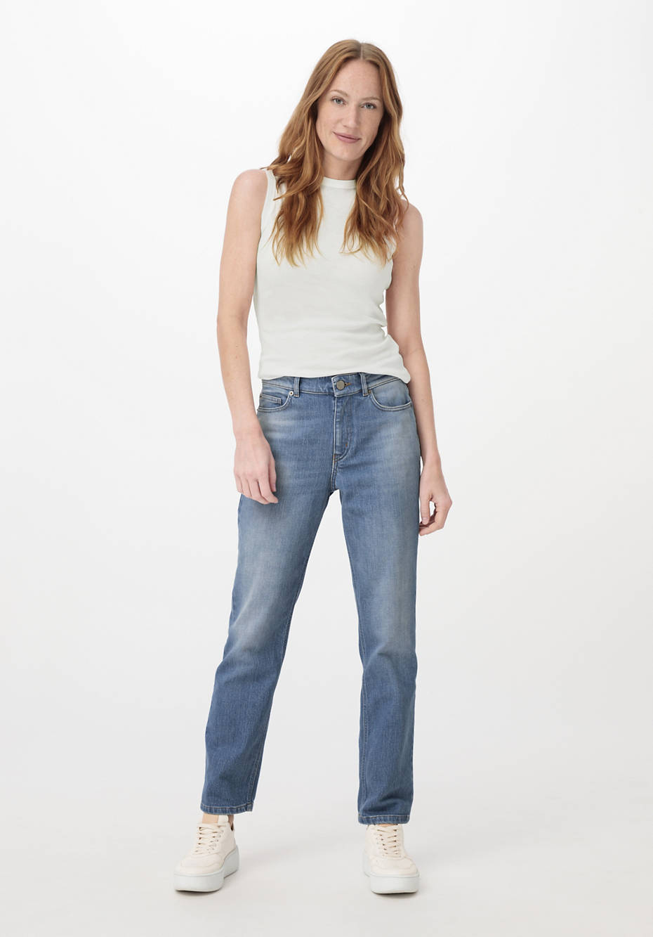 BEA High Rise Straight Cropped jeans made from pure organic denim