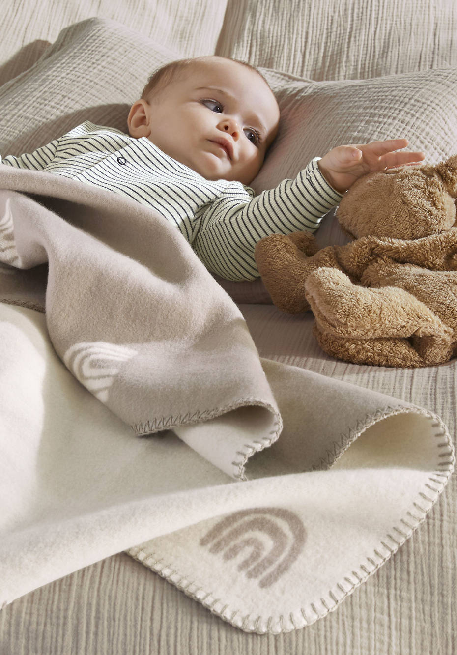 Baby and children's blanket made from pure organic cotton