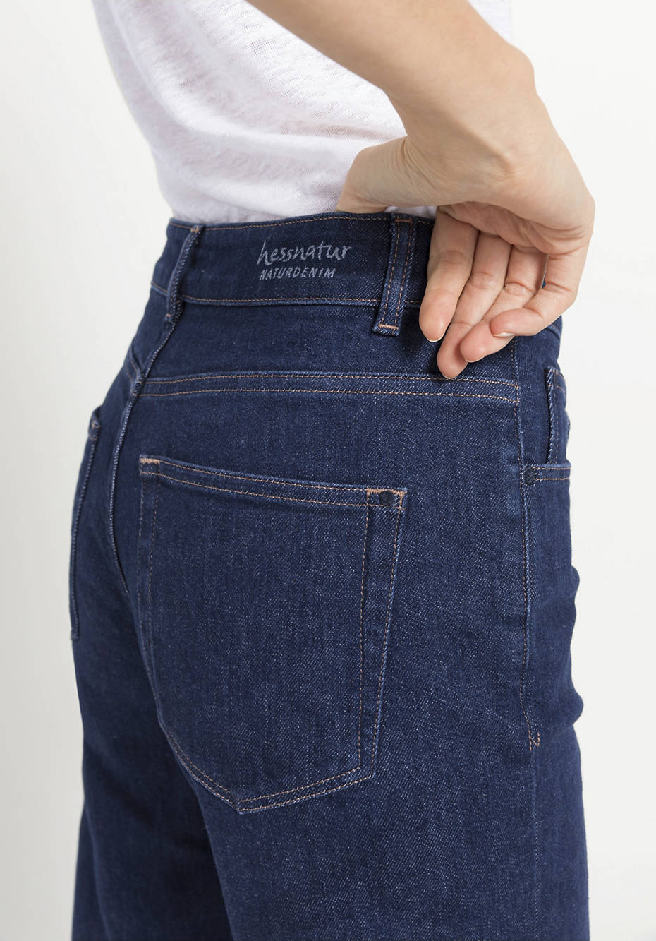 Barrel leg jeans made from COREVA™ organic denim