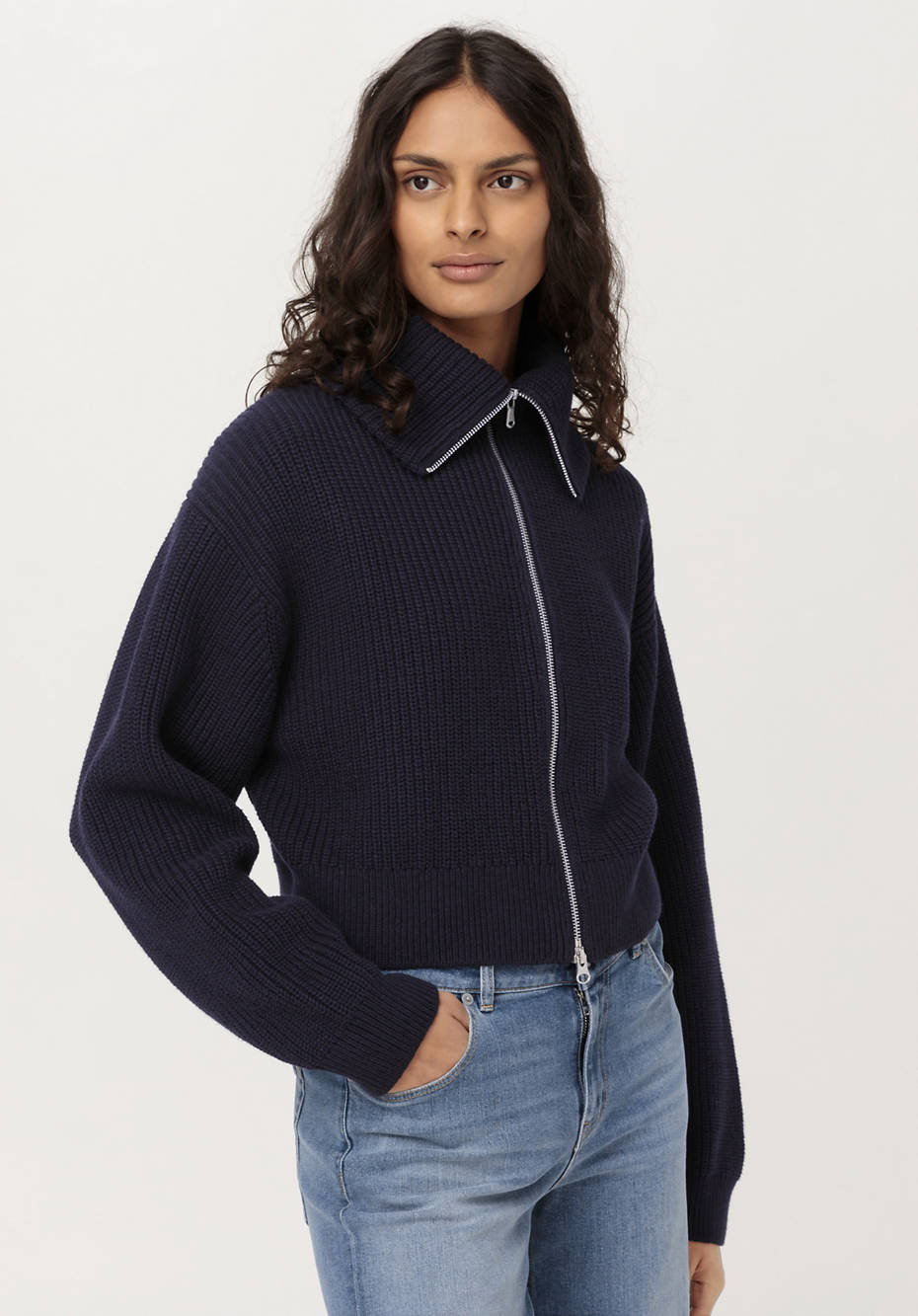 BetterRecycling Strickjacke aus reiner Bio-Baumwolle