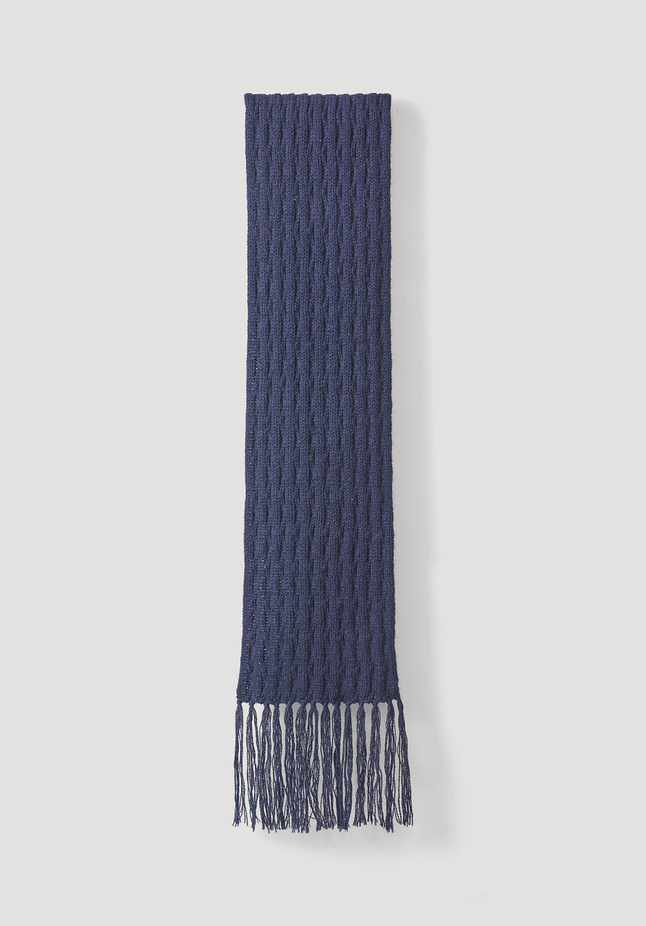 Cable scarf made from Mongolian merino wool