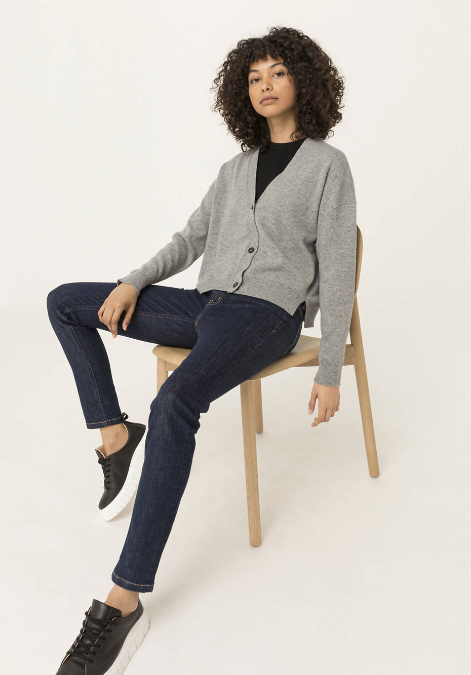 Cardigan made of organic virgin wool with cashmere