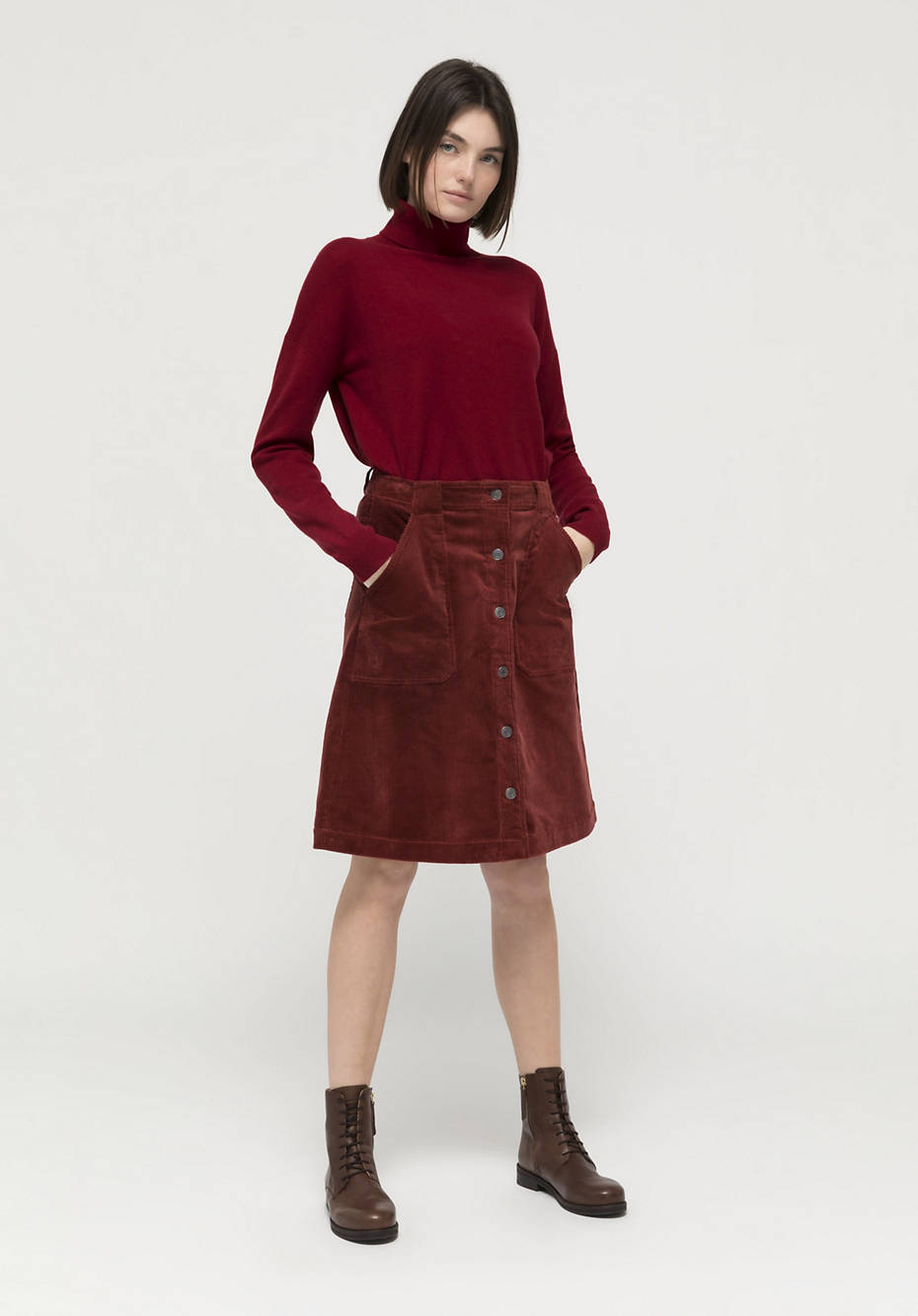Cord skirt made of organic cotton