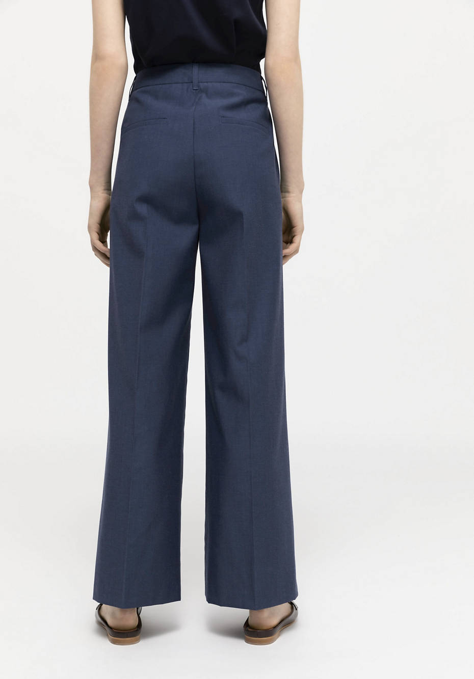 Cropped Flared trousers made of organic virgin wool with organic cotton