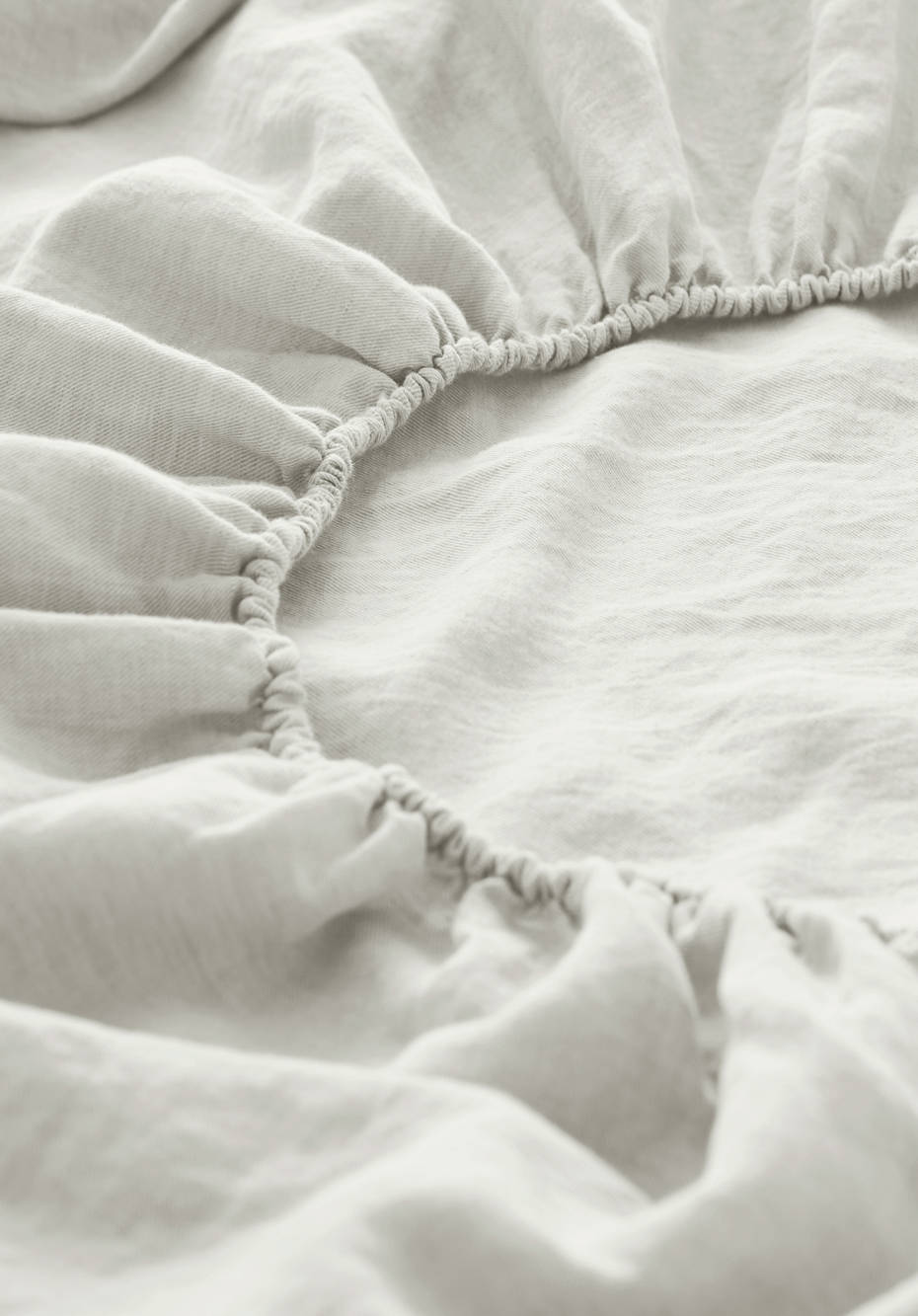 Fitted sheet made of organic linen with organic cotton