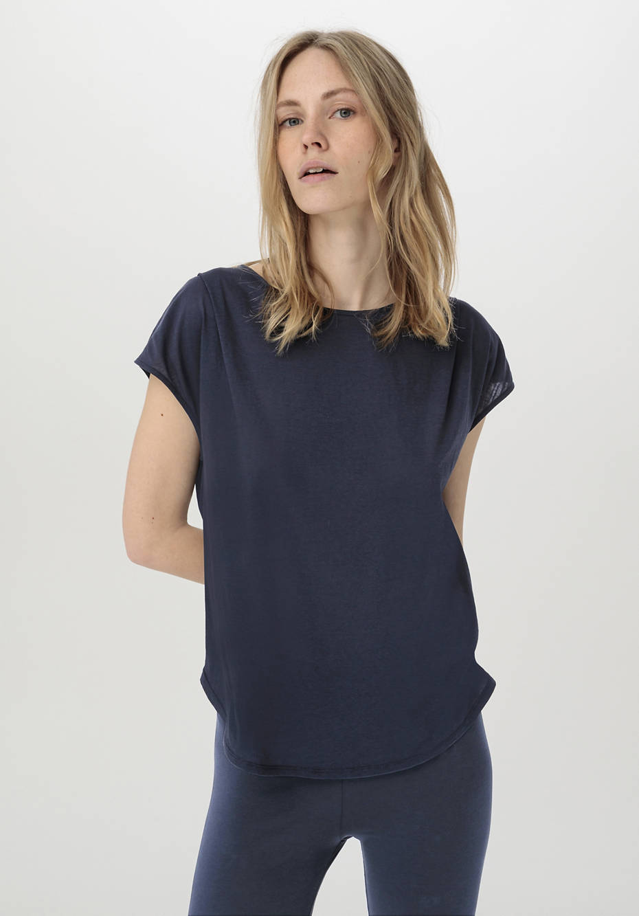 Functional shirt made from pure organic cotton