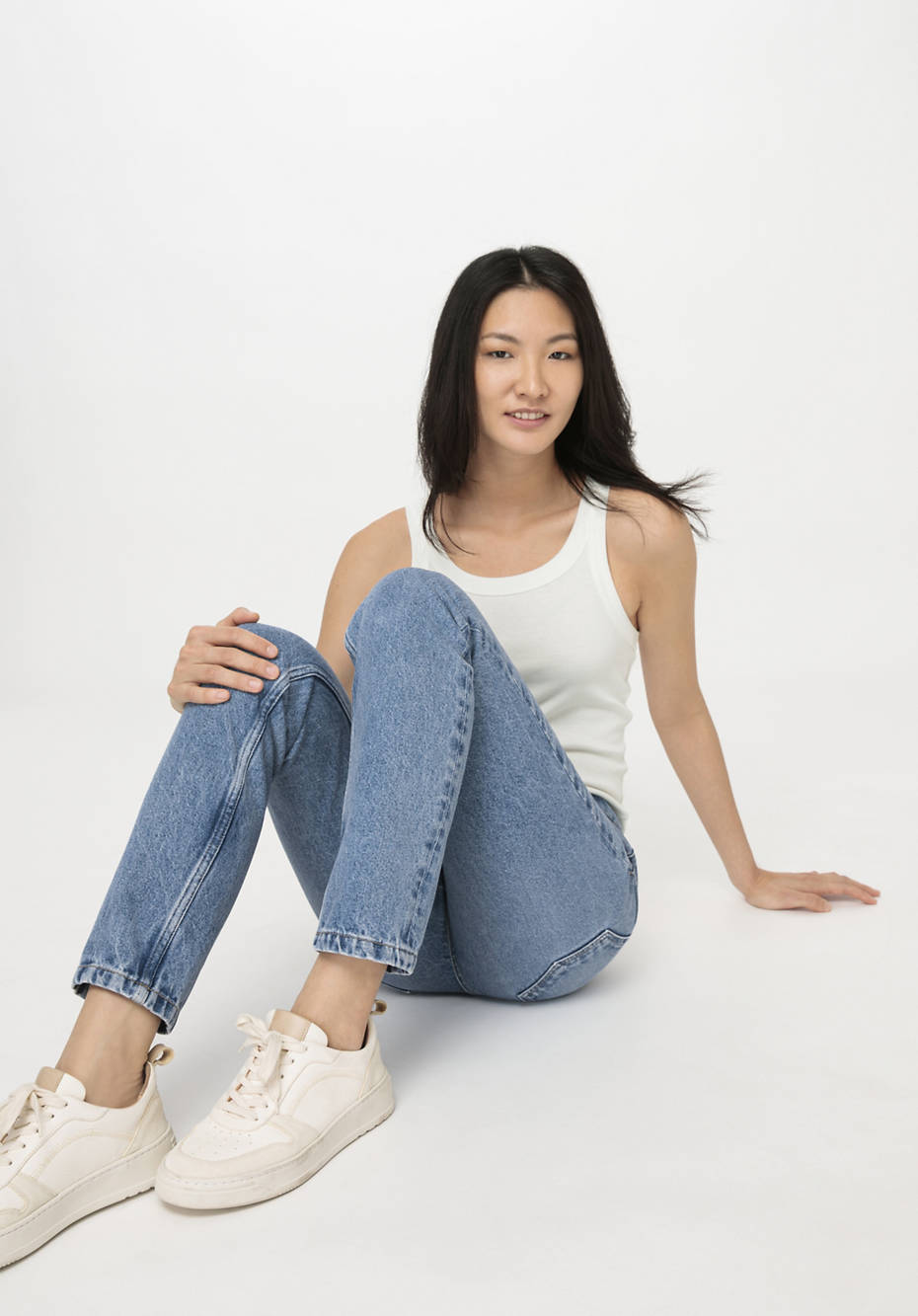 HANNA High Rise Mom jeans made from pure organic denim