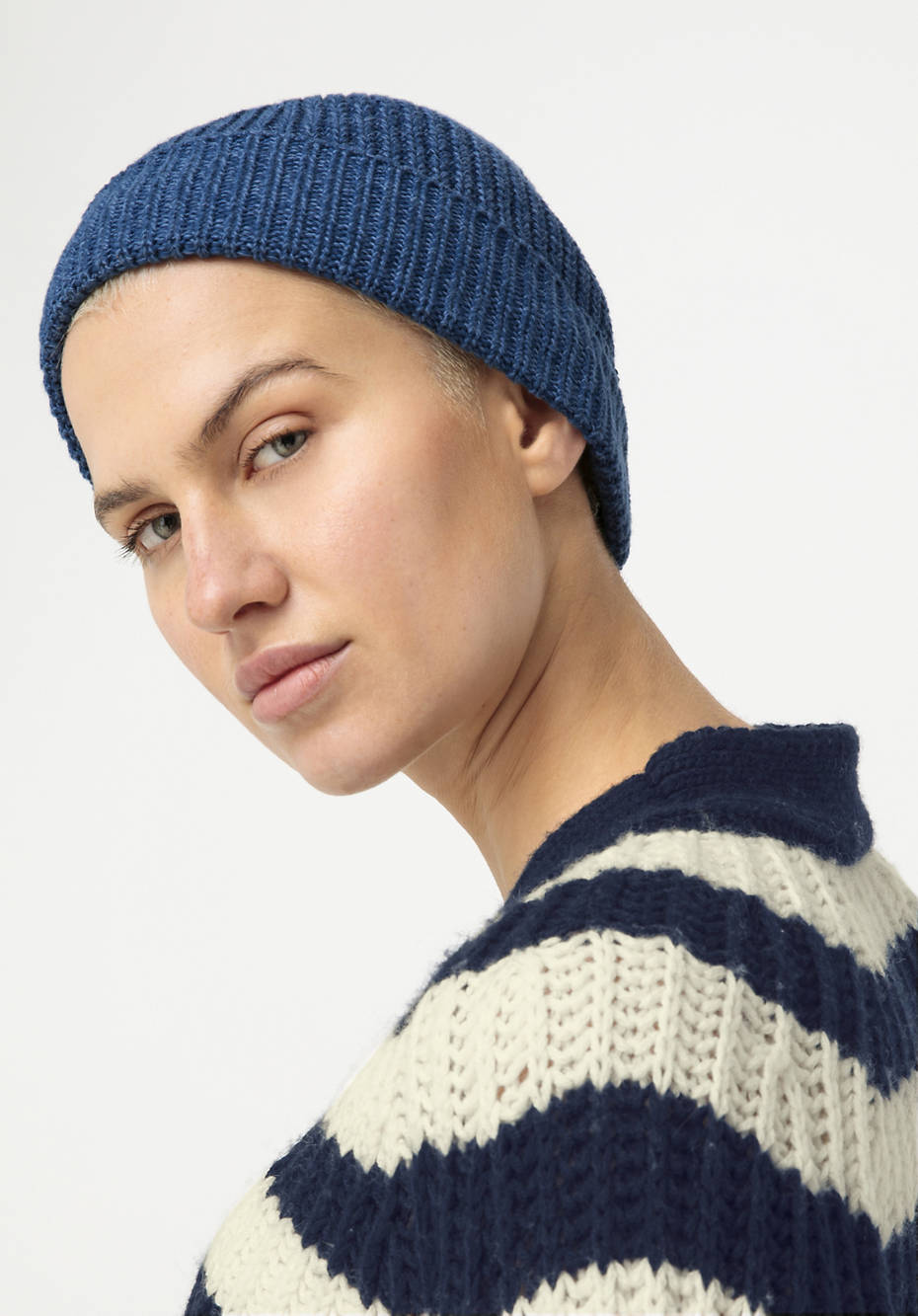 Knitted hat BetterRecycling made from pure organic cotton