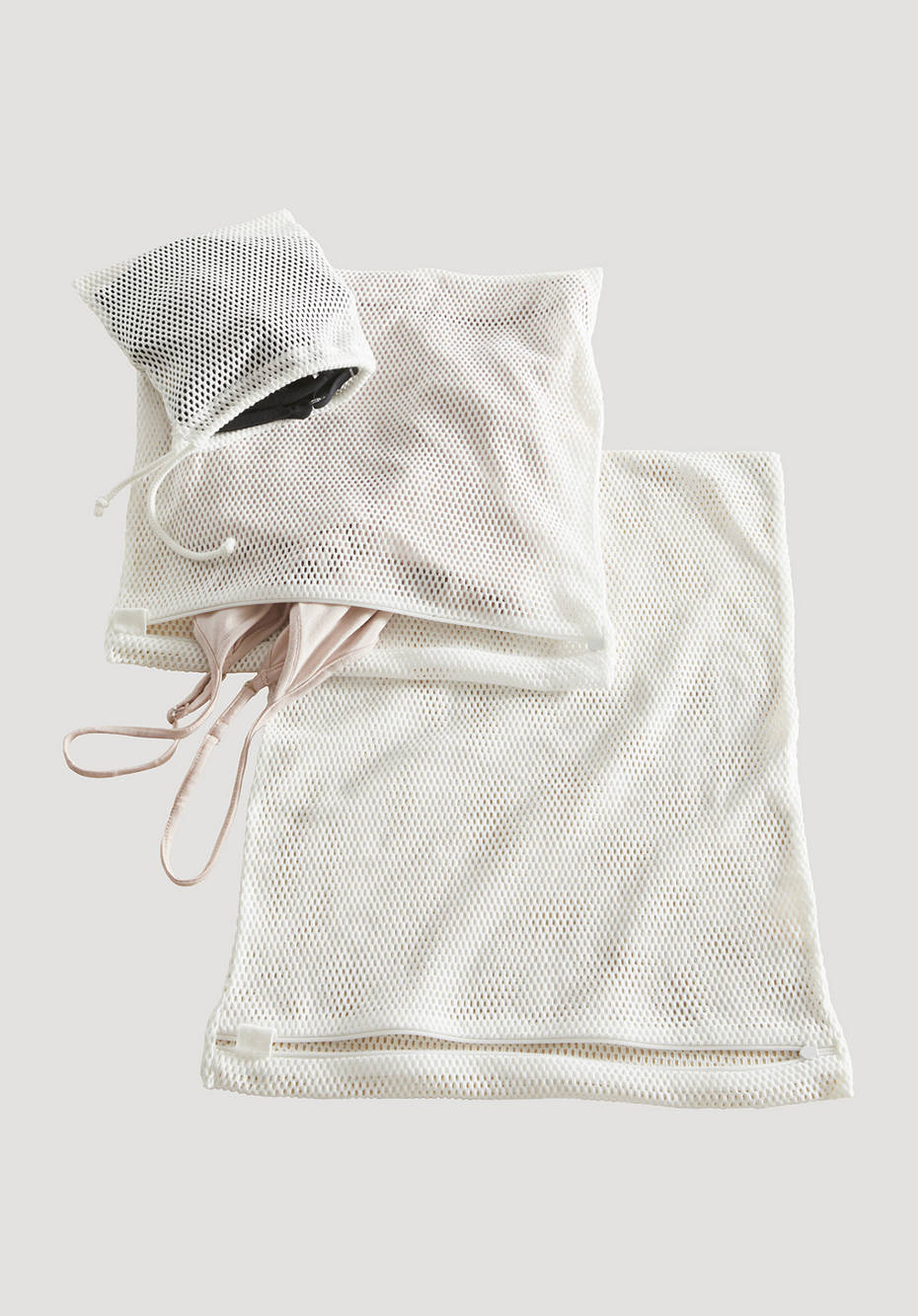 Laundry net in a set made of pure organic cotton