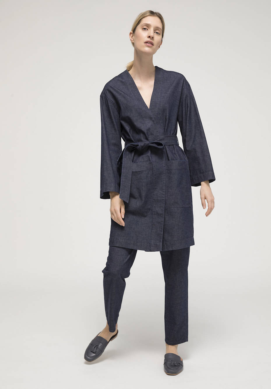 Light denim kimono made of organic cotton with linen
