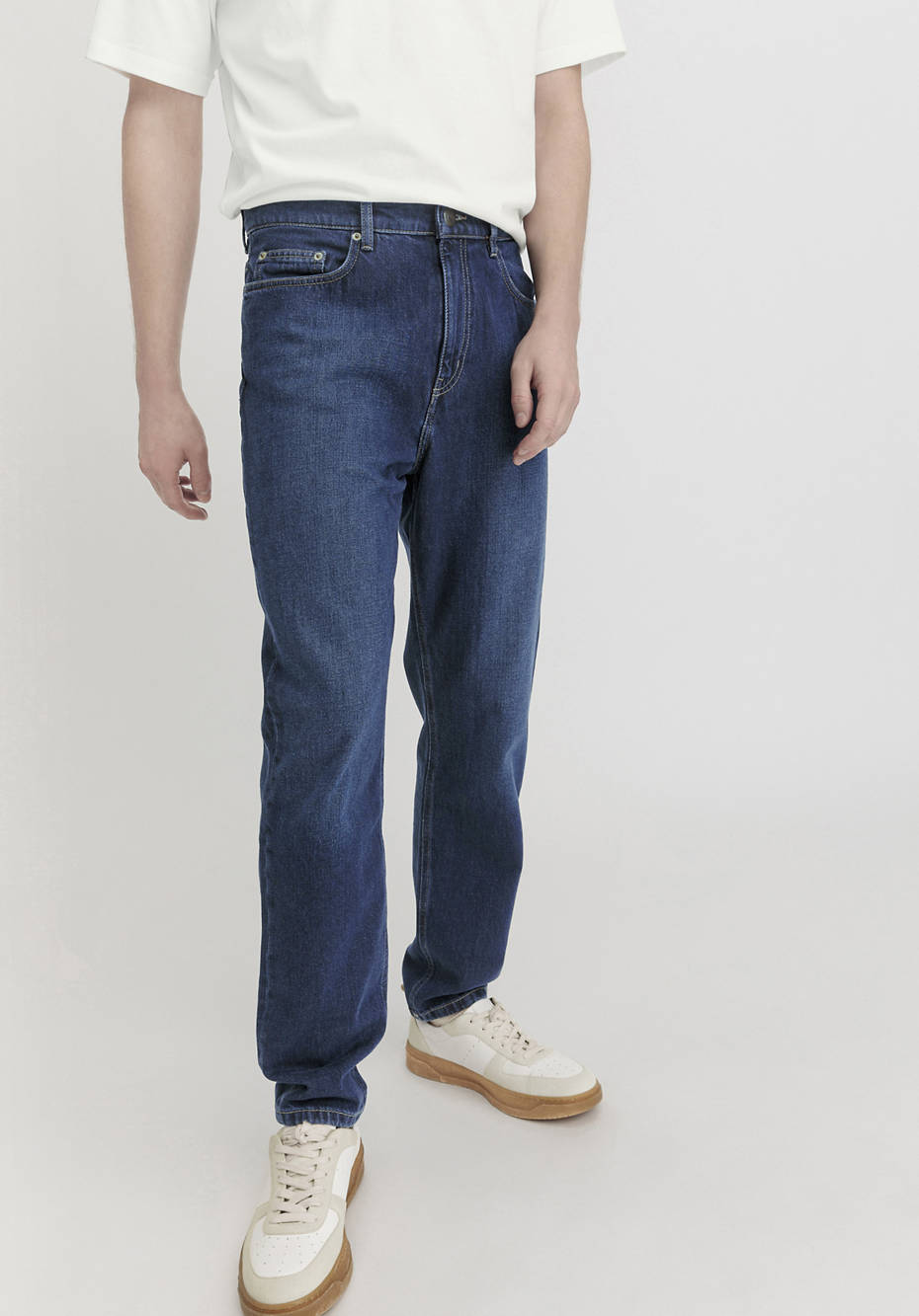 Baggy Tapered Jeans