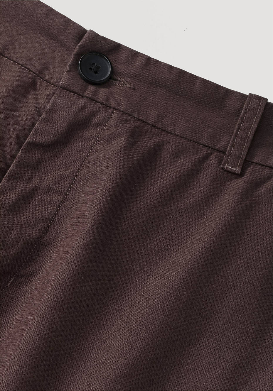 Modern fit chinos made of organic cotton with hemp