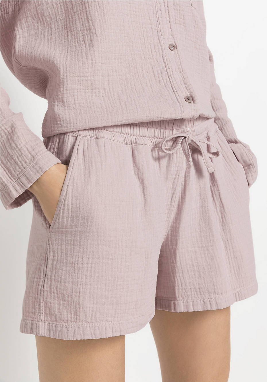 Muslin shorts made from pure organic cotton