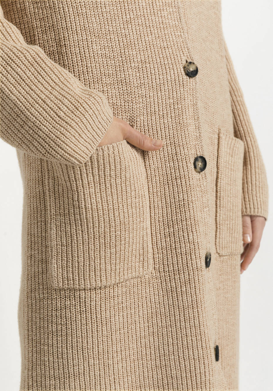 Organic cotton knitted coat with kapok
