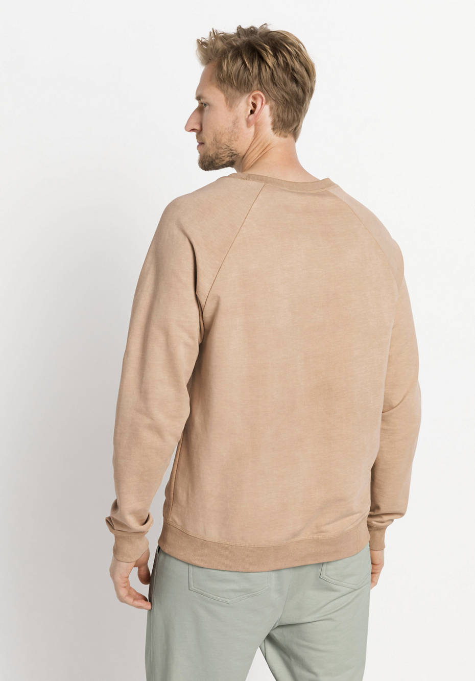 Pflanzengefärbtes Sweatshirt aus Bio-Baumwolle mit Kapok