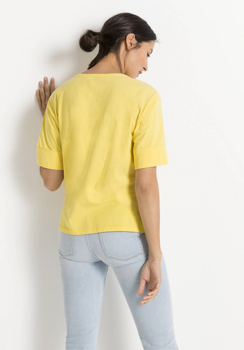 Plant-dyed shirt made of pure organic cotton