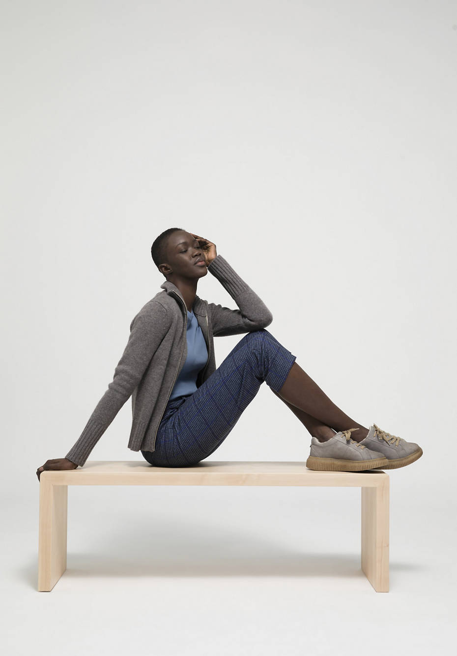 Relaxed fit pants made of pure organic merino wool