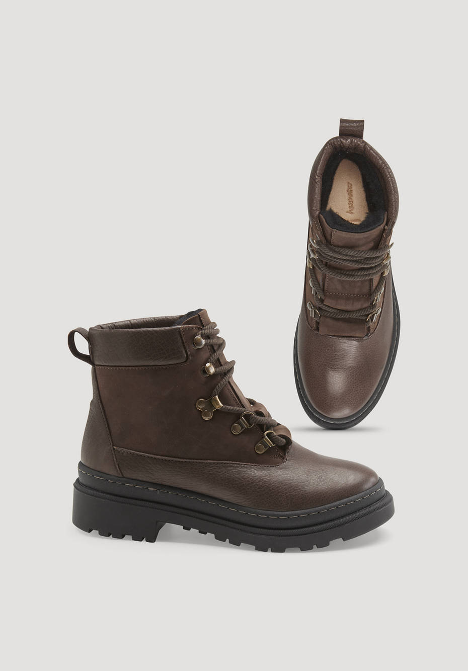 Schnürboots
