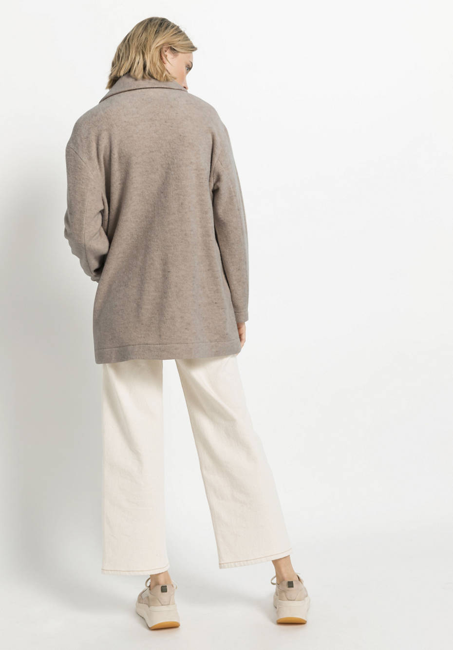 Short coat made from organic merino wool