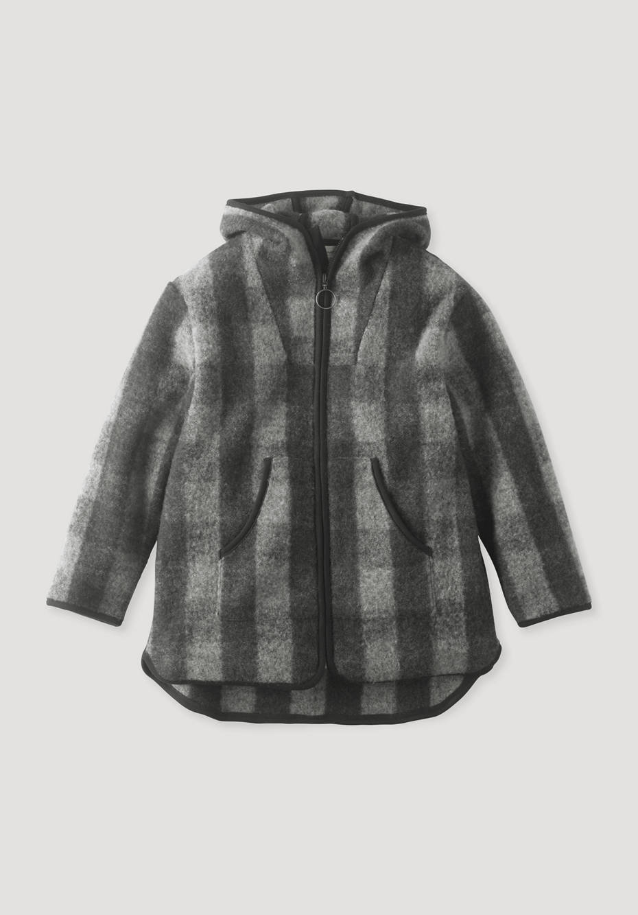 Short coat made from pure organic merino wool