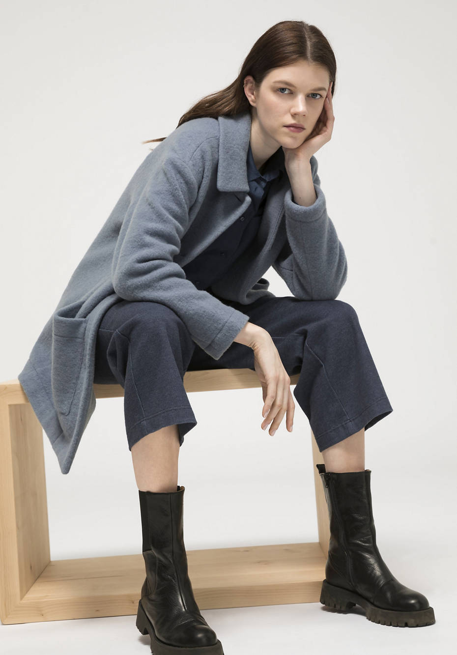Short wool fleece coat made from pure organic merino wool