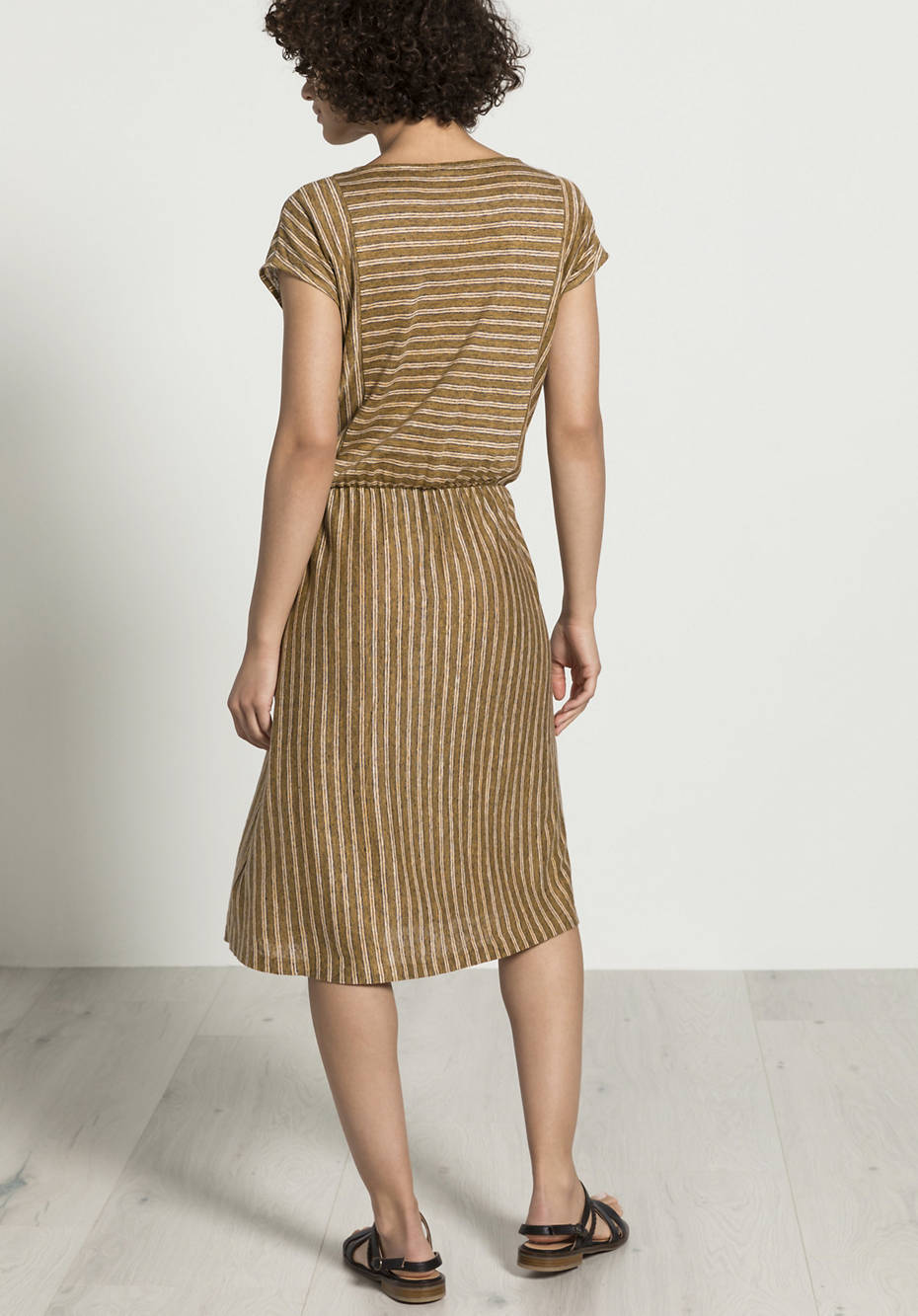 Striped dress made of pure linen