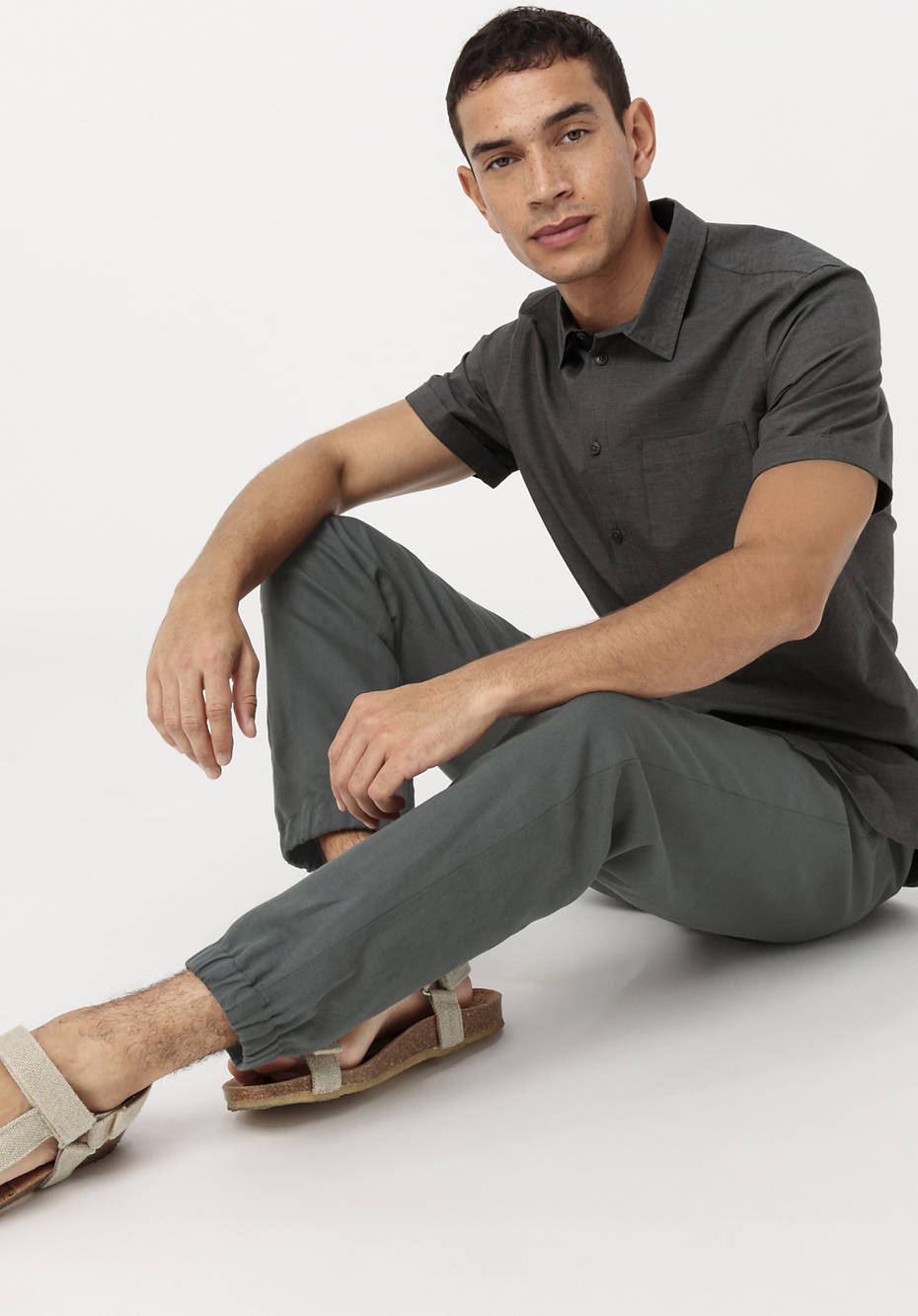 Summer trousers made from organic cotton with linen