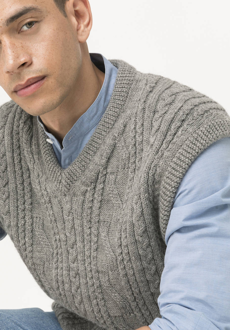 V-neck slipover made from organic merino and alpaca
