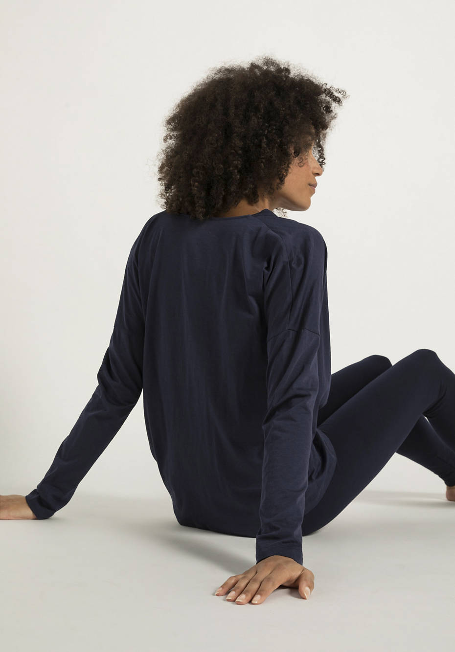 Yoga shirt made from pure organic cotton