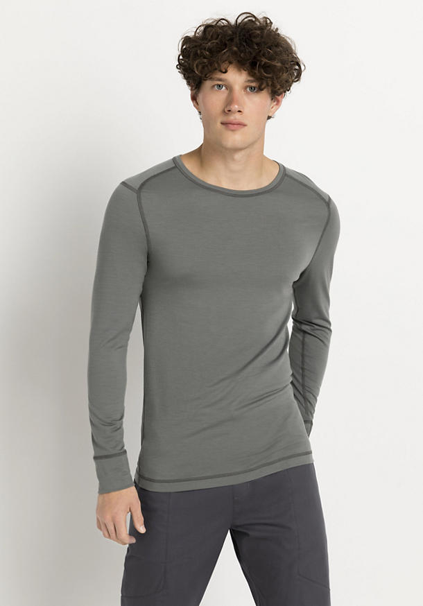 Long-sleeved shirt made of organic merino wool