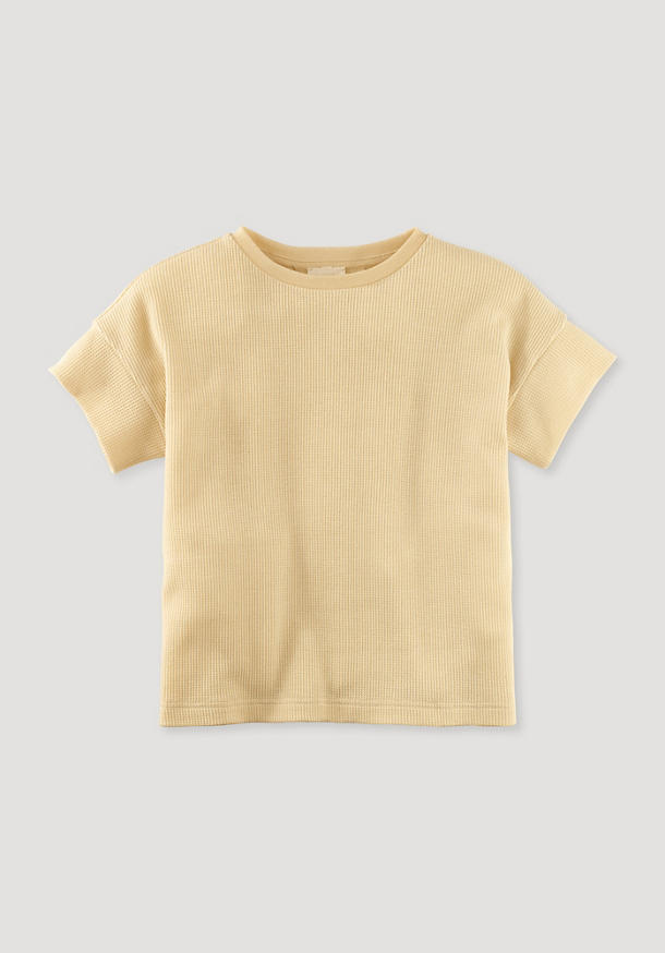 Plant-dyed piqué shirt made from organic cotton with kapok