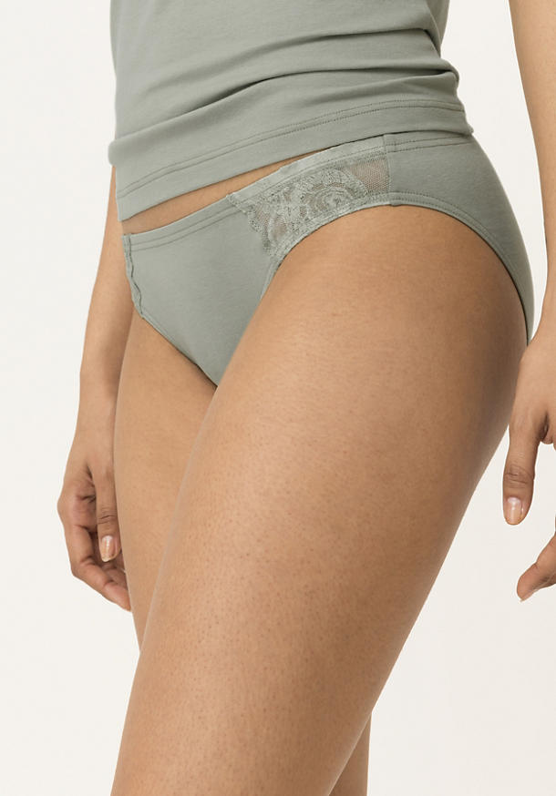 Regular cut mini briefs with embroidery made from organic cotton