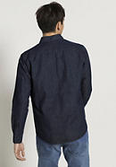 Denim overshirt made of organic cotton with linen