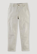 Mineral-dyed chinos made from pure organic cotton
