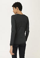 Structured functional shirt made of merino wool with silk