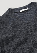 V-neck sweater made of organic cotton with linen