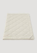 Year-round blanket made of organic cotton with nettle