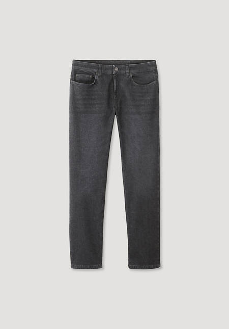 BetterRecycling Ben straight fit jeans made from organic denim