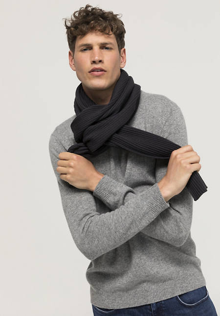 BetterRecycling scarf made of pure merino wool