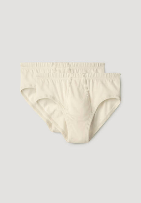 Briefs in a set of 2 made from pure organic cotton