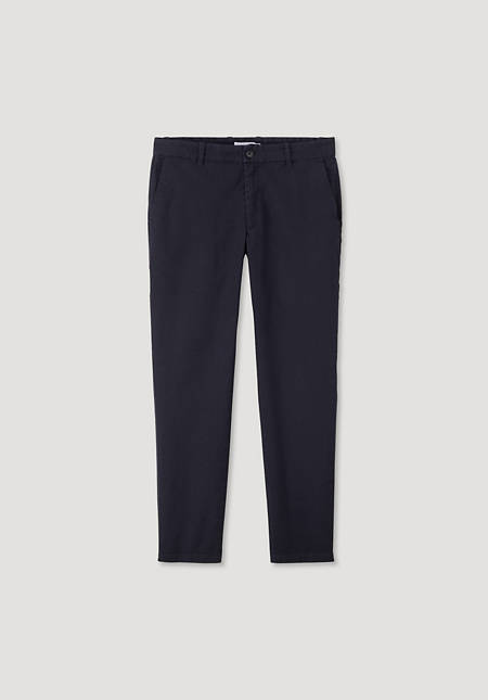 Chino Modern Fit aus Bio-Baumwolle mit Hanf