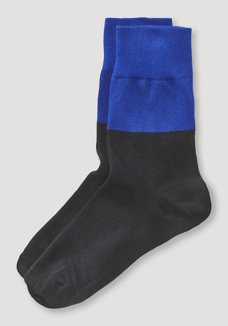 Fine-knit socks made from organic cotton