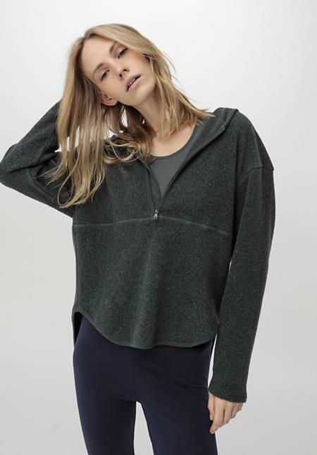 Fleece hoodie made of pure organic cotton