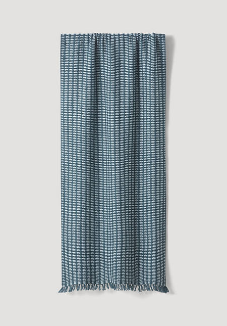 Hand-woven jacquard scarf made of pure merino wool