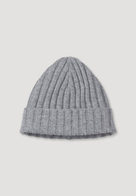 Hat made from pure fair trade cashmere