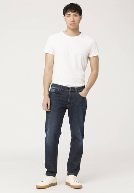 Jasper slim fit jeans in COREVA™ organic denim