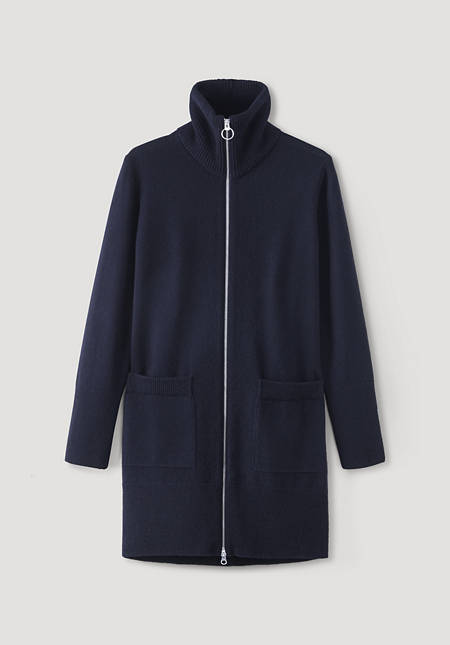 Knitted coat made of pure lambswool