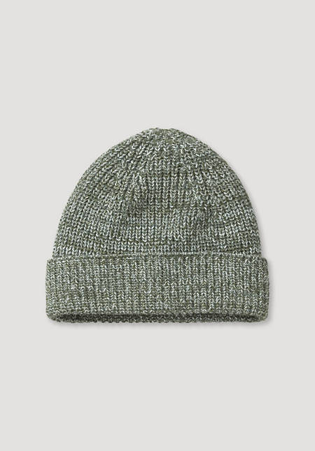 Knitted hat made from pure organic cotton